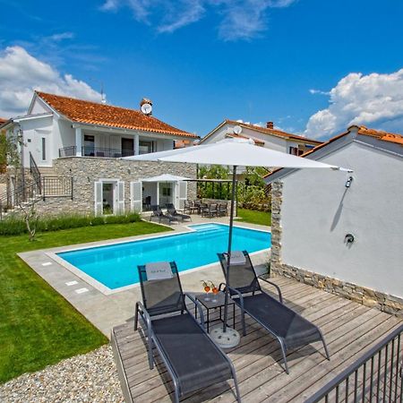 Salt & Sand Villa Kornic Bagian luar foto