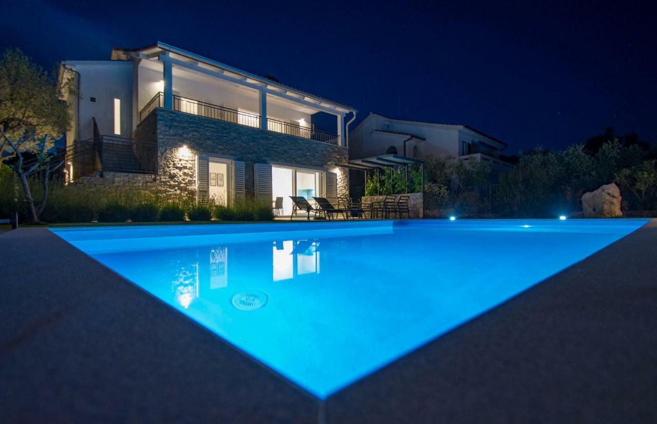 Salt & Sand Villa Kornic Bagian luar foto