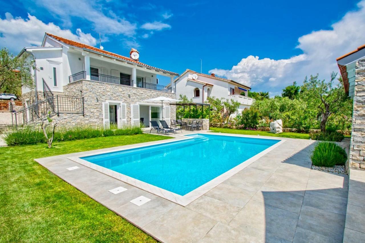 Salt & Sand Villa Kornic Bagian luar foto