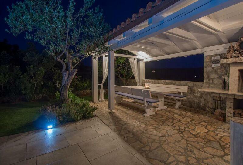 Salt & Sand Villa Kornic Bagian luar foto