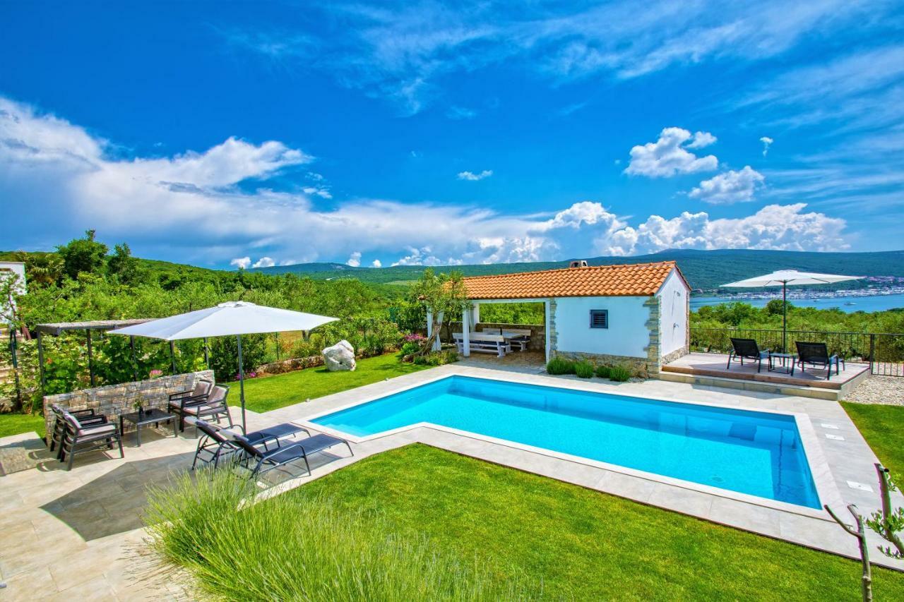 Salt & Sand Villa Kornic Bagian luar foto